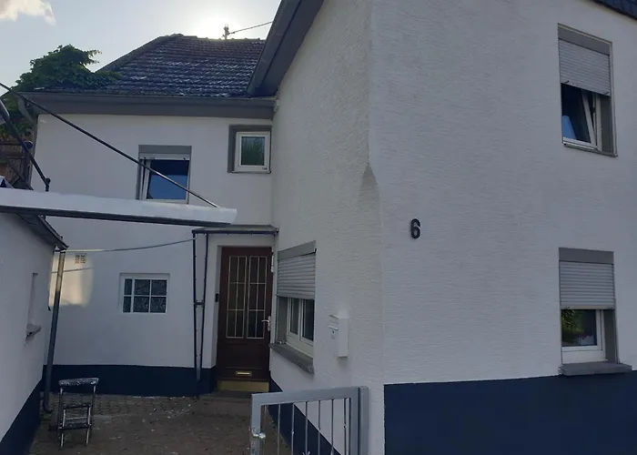 Holiday home Haus Tina *